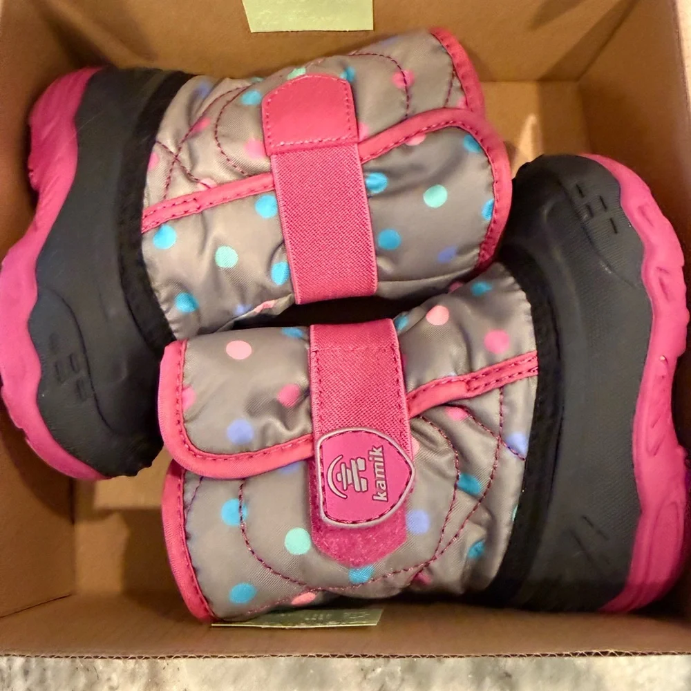 Kamik Kids Gray and Pink Polka Dot Winter Boots Toddler size 6 EUC